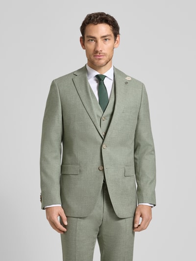 Männermodel trägt Modern Fit 2-Knopf-Sakko mit Pattentaschen Modell 'Ezzo' von DIGEL, Material-Mix mit Viskose-Anteil, Ganzkörperansicht von vorne.