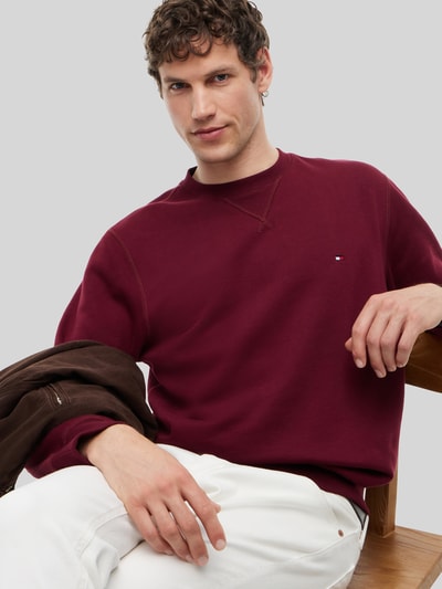 Tommy Hilfiger Regular Fit Sweatshirt aus reiner Baumwolle mit Logo-Stitching Bordeaux 3