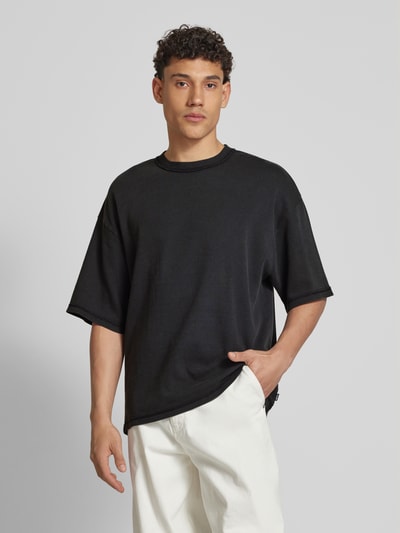 REVIEW T-shirt o kroju oversized z okrągłym, prążkowanym dekoltem Czarny 4