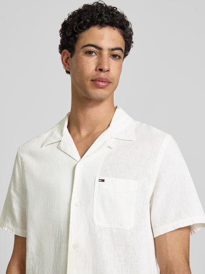 Tommy Jeans Regular Fit Freizeithemd aus Leinen-Baumwoll-Mix Offwhite 3