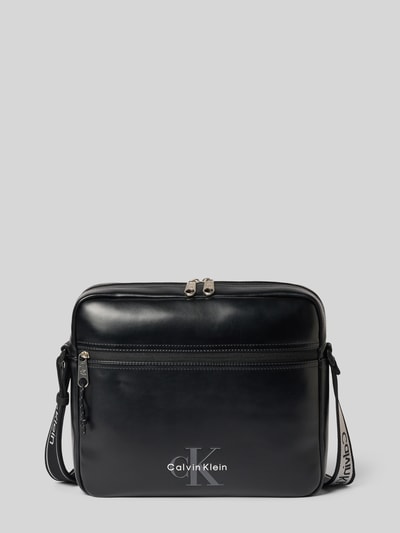 Produktfoto, rechteckige schwarze Laptoptasche mit Label-Schriftzug und Reißverschluss, glatte Textur, BOLD LOGO WEBBING LAPTOP von CK Calvin Klein, Herren Laptoptasche