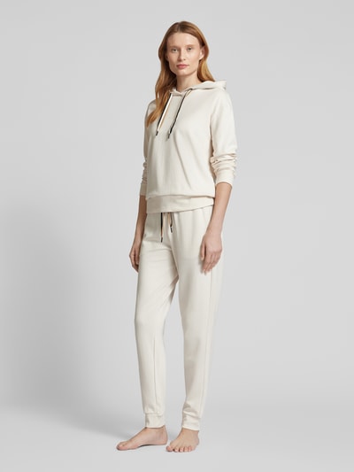 BOSS Relaxed Fit Sweatpants mit Tunnelzug Modell 'STRIPE' Offwhite 1