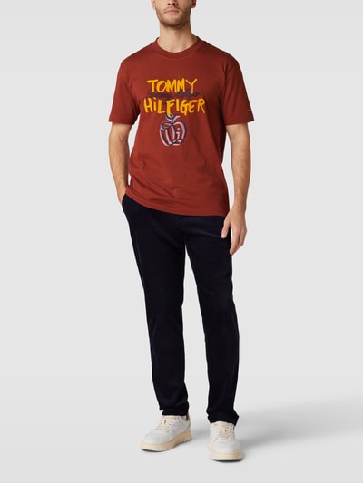 Tommy Hilfiger Casual Fit T-Shirt mit Label-Stitching Modell 'POP PREP' Rostrot 1