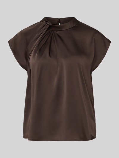 Produktfoto, Regular Fit Bluse mit Raffungen Modell 'Fleur' von Neo Noir, braune Satin-Oberfläche, kurzärmelig, Stehkragen, Rückenlänge 59 cm.