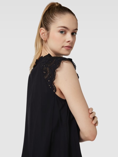 QS Blusenshirt mit Lochstickerei Black 3