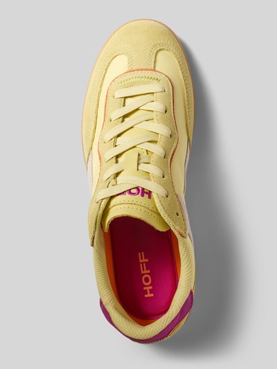 Produktfoto, Sneaker aus Leder-Mix mit Logo-Stitching Modell 'Park' von HOFF, gelb-rosa Farbkombi, glatte Sohle, Schnürverschluss, abgerundete Passform, Damen, Absatzhöhe 3 cm, Schafthöhe 7 cm, Schaftweite 7 cm