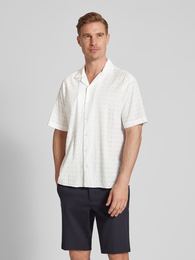 MCNEAL Koszula casualowa o kroju regular fit z fakturowanym wzorem Złamany biały 4