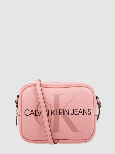 Calvin Klein Jeans Camera Bag in Leder-Optik Rosa 1