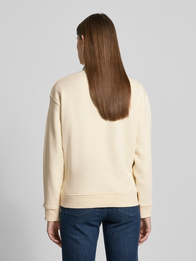 Gant Sweatshirt mit Rundhalsausschnitt und Label-Stitching Ecru 5