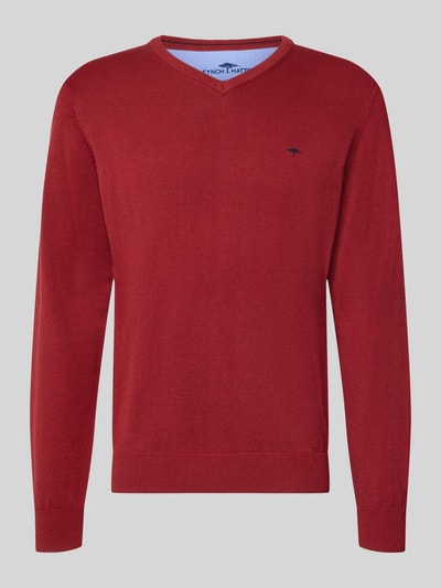 Produktfoto, Strickpullover mit Label-Strickerei von Fynch-Hatton, reine Baumwolle, V-Ausschnitt, gerade Form, rote Farbe, gerippte Abschlüsse