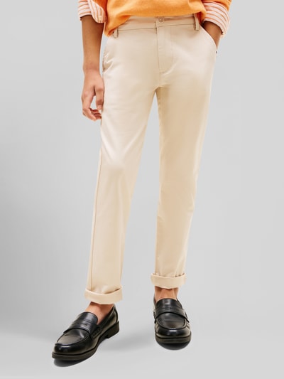 Tommy Hilfiger Teens Chinos o kroju regular fit z mieszanki bawełny Beżowy 4