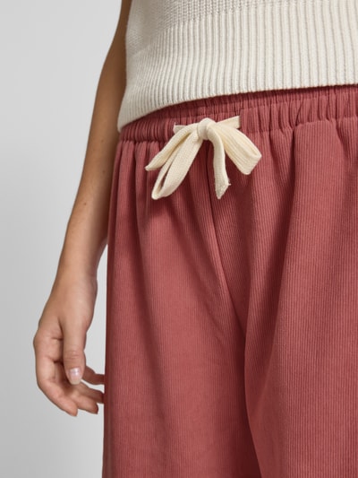 Review Wide fit stoffen broek met elastische band Oudroze - 3