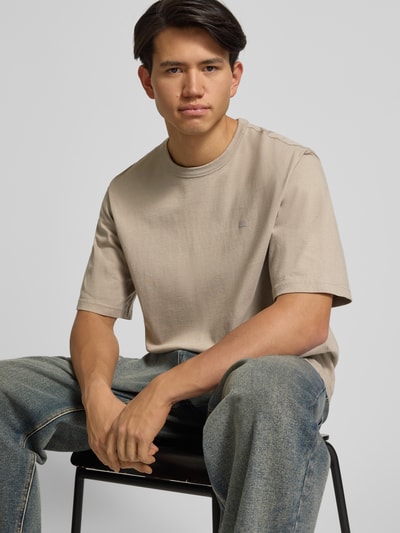 Levi's® T-Shirt mit geripptem Rundhalsausschnitt Khaki 3