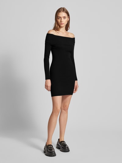 Review Off-Shoulder-Kleid in Ripp-Optik Black 1