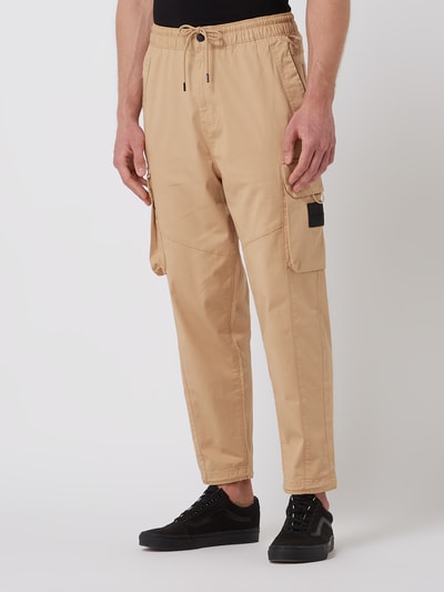 Calvin Klein Jeans Spodnie cargo z dodatkiem streczu  Piaskowy 4