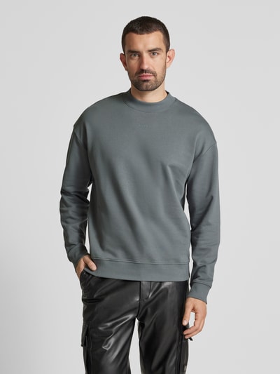 HUGO Sweatshirt mit Label-Detail Modell 'Dapocrew' Stein 4