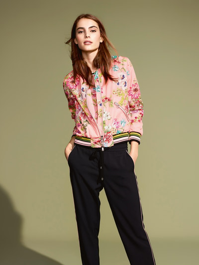 Marc Cain Bomber mit floralem Muster Rosa 7