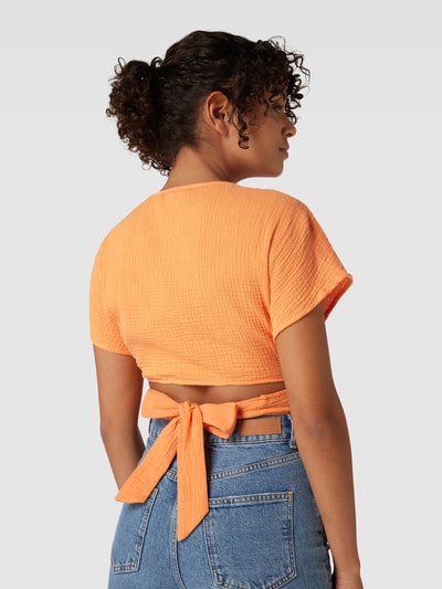 Review Cropped Wickelbluse mit Strukturmuster Apricot 3