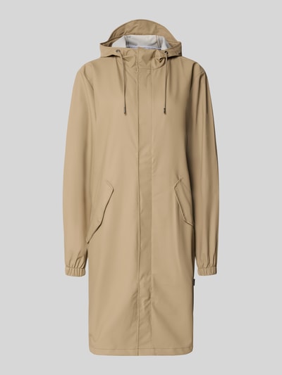 Produktfoto, Regular Fit Parker mit Kapuze Modell 'Fishtail' von Rains in Beige, elastische Ärmelabschlüsse, Pattentaschen, glatte Textur