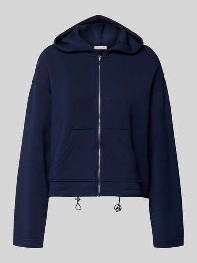 Produktfoto, Regular Fit Sweatjacke mit Kapuze Modell 'Marcella' von Christian Berg Woman, elastyczna mieszanka materiałów z domieszką modalu, krój regular fit, kaptur, kieszeń kangurka, pas z tunelem
