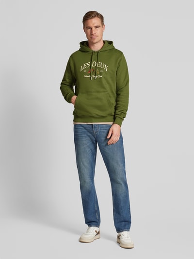 Les Deux Hoodie mit Logo-Stitching Modell 'Ivy' Khaki 1