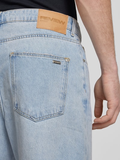 REVIEW Baggy Fit Jeans mit Brand-Detail Hellblau 3