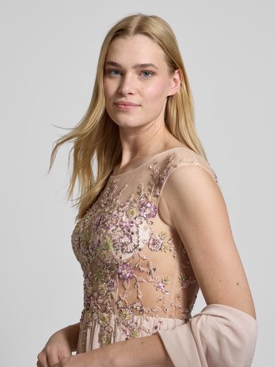 Unique Abendkleid mit Spitzenbesatz Beige 3