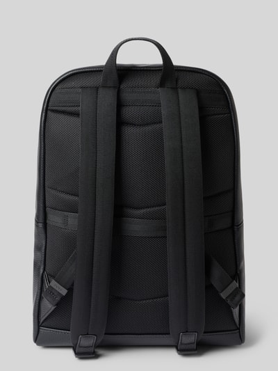 Produktfoto, Rucksack in Leder-Optik Modell 'Ray EVO' von BOSS, schwarz, rechteckige Form, strukturierte Textur, Herren Rucksack von BOSS