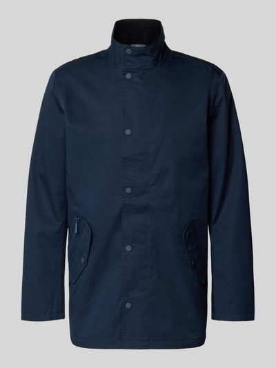Productfoto, Regular Fit Parka met katoen van Barbour in effen donkerblauw, opstaande kraag, drukknoop en tweewegritssluiting, waterafstotend, klepzakken, ritszakken, labelopschrift, ademend, materiaal-mix