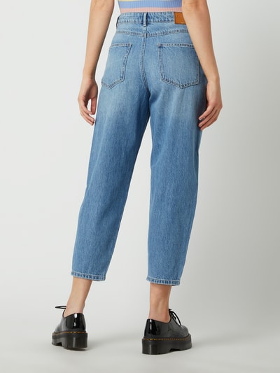 Only Cropped Mom Fit Jeans aus Baumwolle Modell 'Verna' Hellblau 5