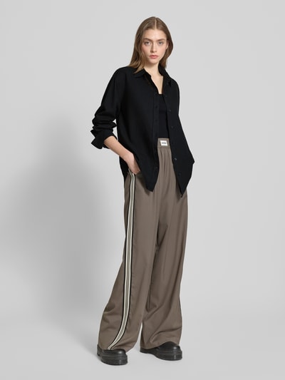 Gina Tricot Regular fit overhemdblouse van linnen met doorknoopsluiting Zwart - 1