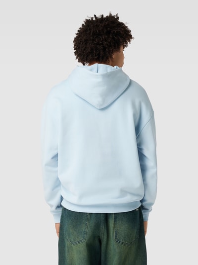 REVIEW Hoodie mit Label-Print und Känguru-Tasche Eisblau 5