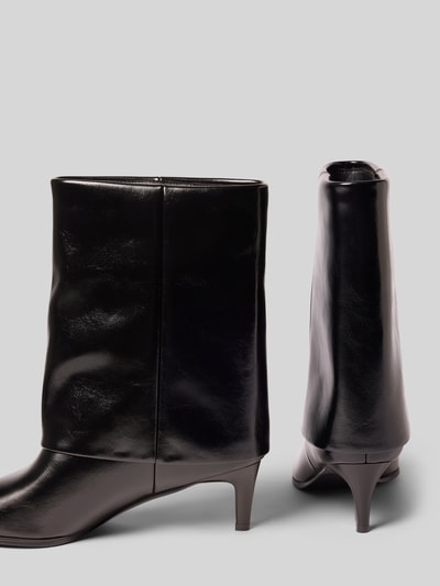 Produktfoto, Stiefeletten in Leder-Optik von BIANCO in Schwarz, glatte Oberfläche, spitze Passform, Pfennig-Absatz, Größe 40 Kontext