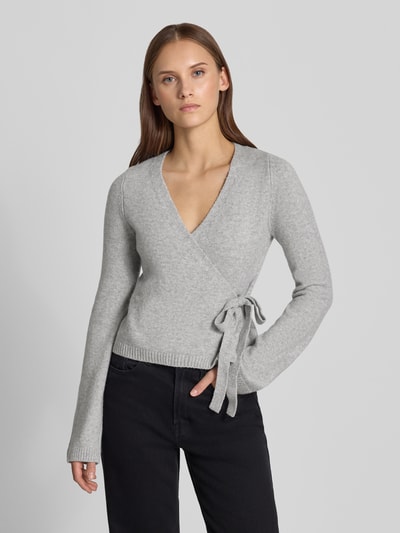 REVIEW Strick-Cardigan in Wickeloptik Hellgrau Melange 4