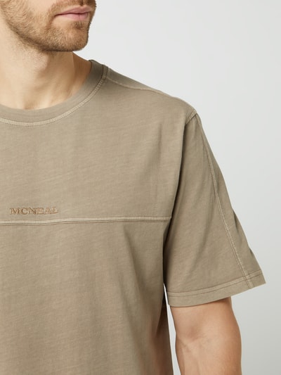 MCNEAL T-Shirt im Washed-Out-Look Mud 3