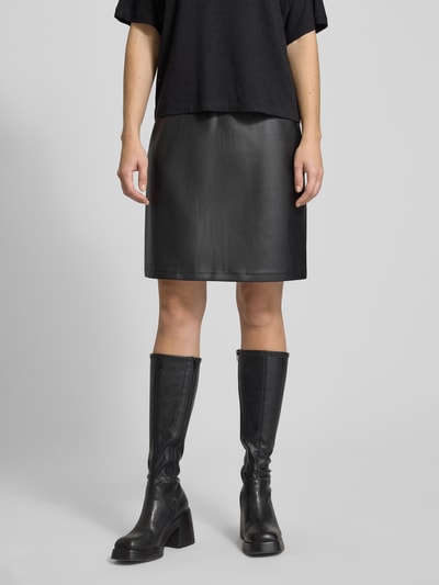 s.Oliver RED LABEL Ausgestellter Mini-Rock in Glattleder-Optik BLACK 4