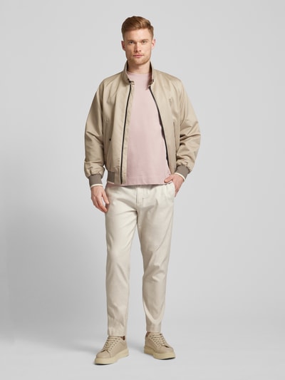 CK Calvin Klein Spodnie lniane o kroju tapered fit z detalem z logo Kamienny 1