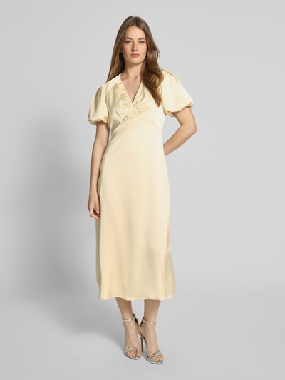 Neo Noir Midi-jurk met V-hals en pofmouwen, model 'Illana' Pastelgeel - 4