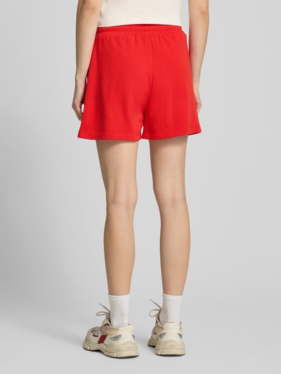 PIECES Regular Fit Sweatshorts aus Baumwoll-Mix Modell 'CHILLI' Rot 5