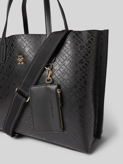 Tommy Hilfiger Umhängetasche mit großflächiger Label-Prägung Black 3
