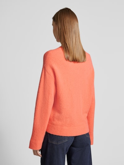 Christian Berg Woman Oversized Strickpullover mit Rundhalsausschnitt Apricot 5