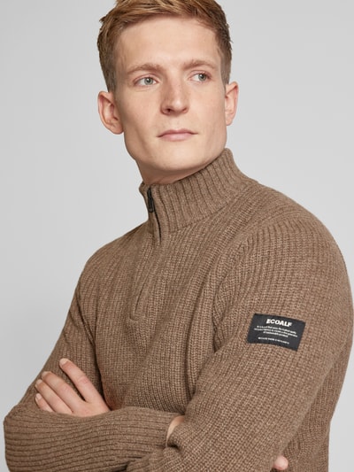 ECOALF Sweter z dzianiny ze stójką model ‘DRAGOALF’ Camel 3