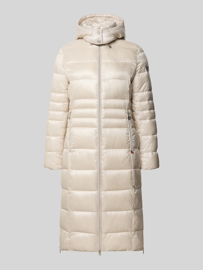 Produktfoto, Steppmantel mit Zweiwege-Reißverschluss Modell 'DALIA LONG' von Frieda & Freddies in Beige, Kapuze, glänzende Oberfläche, Struktur durch horizontale Steppnähte