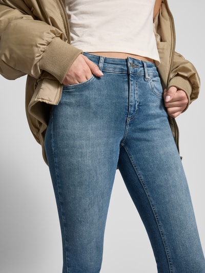 Only Skinny Fit Jeans aus Baumwoll-Mix mit fransigem Beinabschluss Modell 'BLUSH' Jeansblau 3