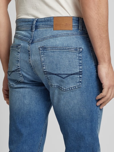 Christian Berg Men Straight Fit Jeans mit Brand-Detail Blau 3