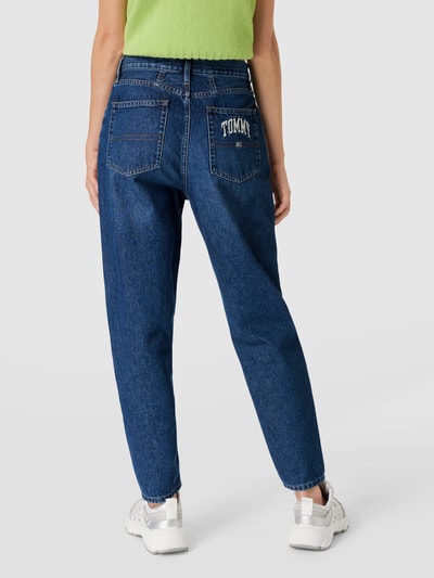 Tommy Jeans Mom Fit Jeans mit Logo-Stitching Jeansblau 5