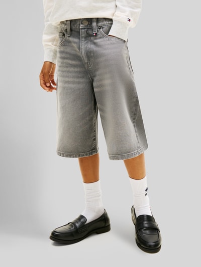Tommy Hilfiger Teens Regular Fit Jeansshorts mit 5-Pocket-Design Mittelgrau 4