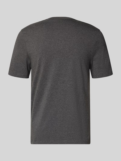 Produktfoto, T-shirt z dekoltem w serek w kolorze grafitowym, prosty krój, bawełna, Model 'Classic', zestaw 3 szt., wyhaftowane logo BOSS.