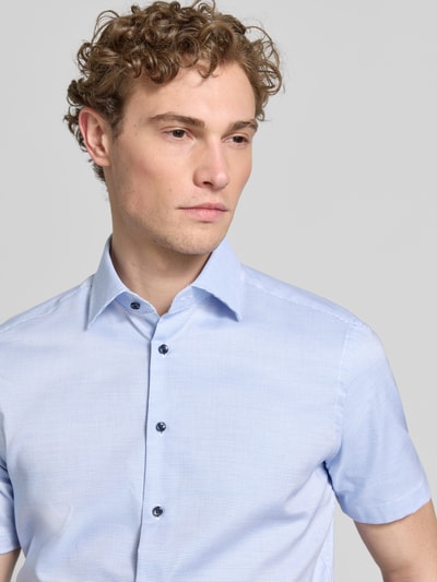 Christian Berg Men Regular Fit Business-Hemd mit Kentkragen Royal 3