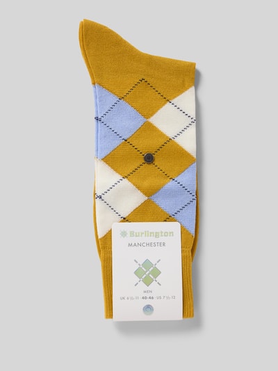 Produktfoto, Socken aus Baumwoll-Mix Modell 'MANCHESTER' von Burlington, Rautenmuster in Gelb, Blau und Weiß, elastische Bündchen, Label-Detail, Herren Socken.